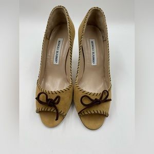 Ladies Manolo Blahnik Tan Suede Peep Toe Heels with Brown Moccasin Tie Detail